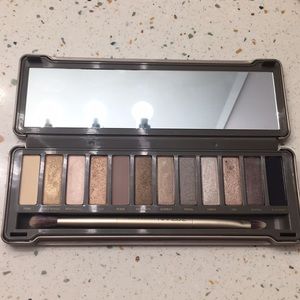 Urban Decay Naked 2 Eyeshadow Palette (Authentic)